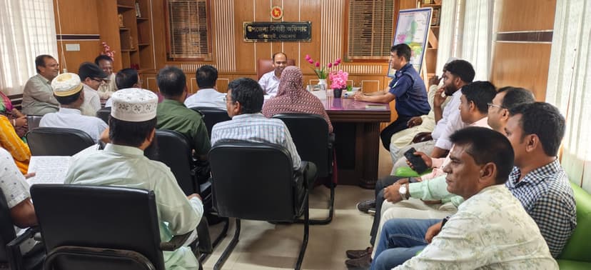 খালিয়াজুরীতে এস এস সি ও সমমানের পরীক্ষার প্রস্তুতি মূলক সভা অনুষ্ঠিত